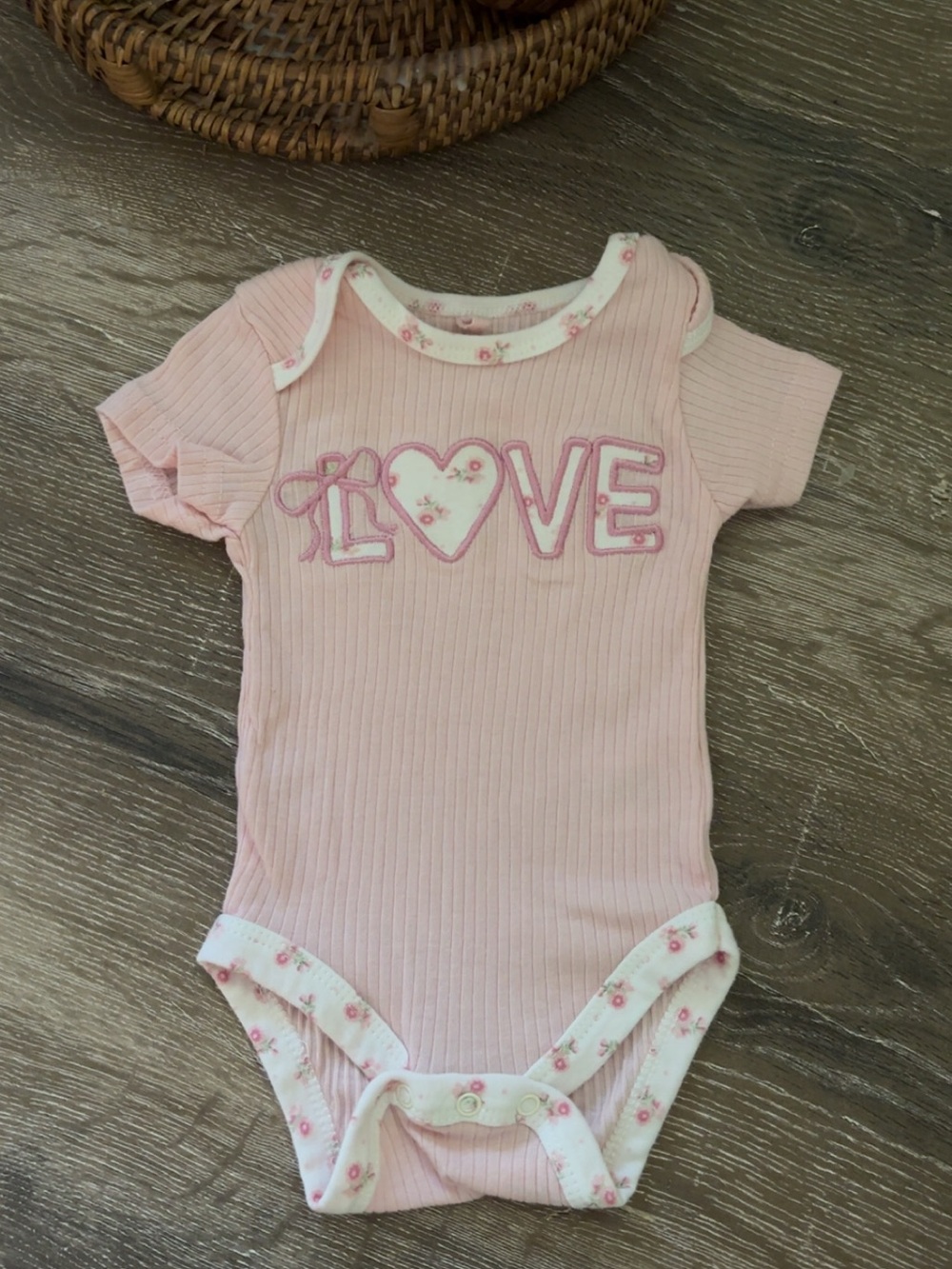 3 pack pink floral onesies size 0-3 months!!